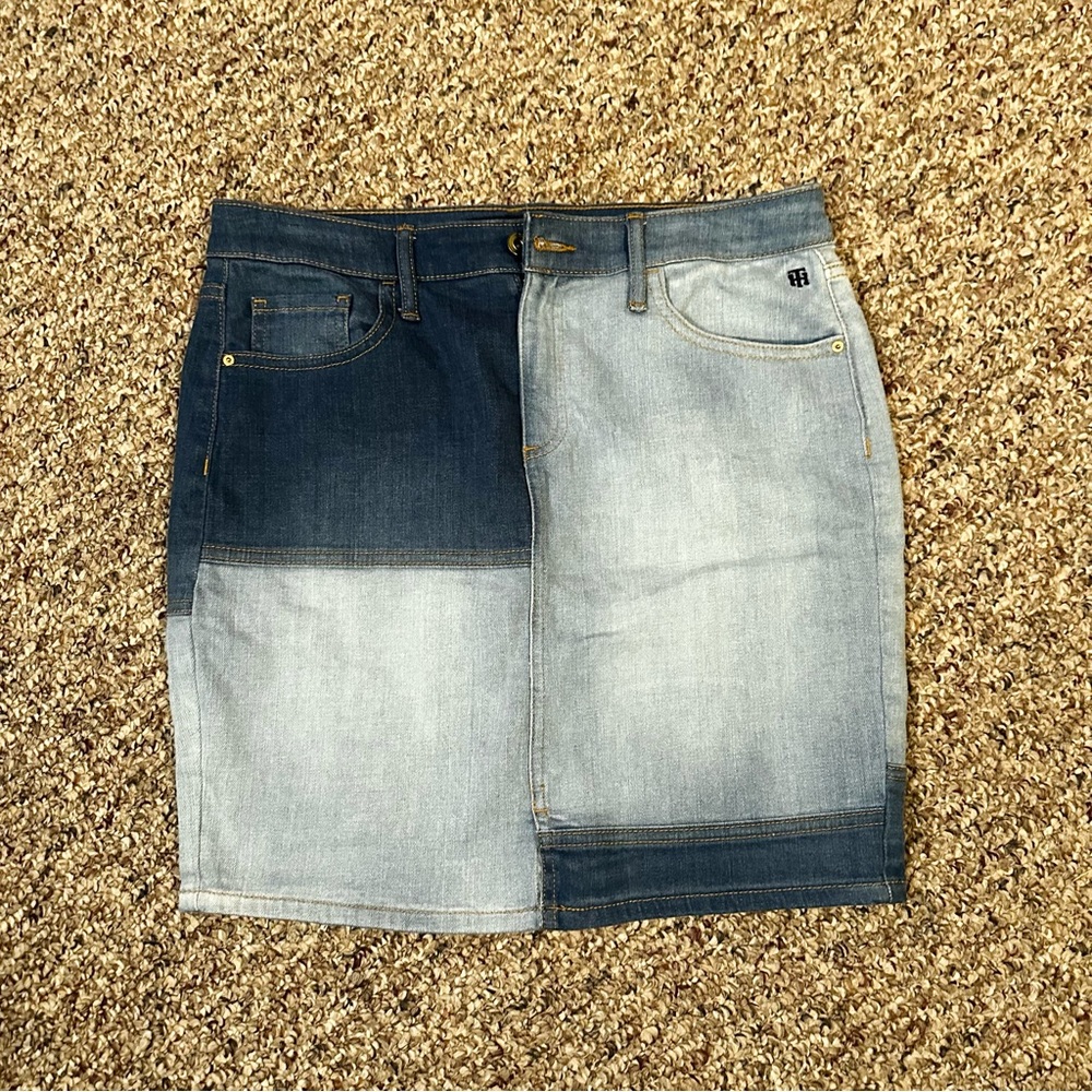 Tommy Hilfiger skirt